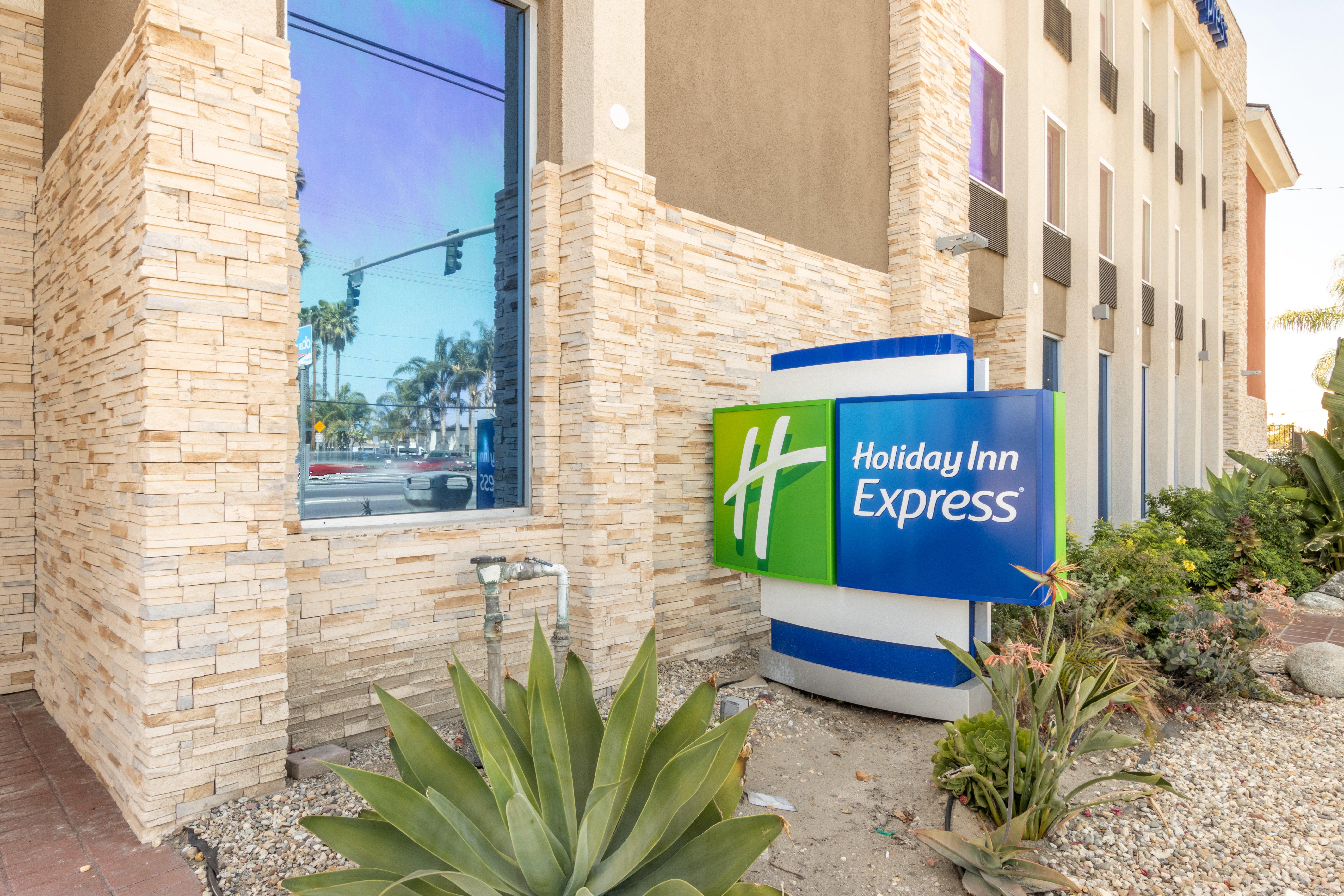 Holiday Inn Express - Anaheim West Kültér fotó